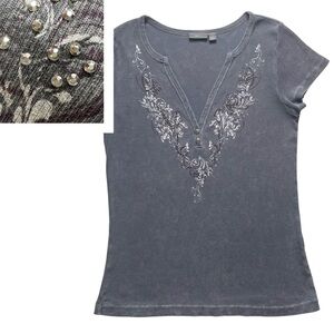 Boho Ribbed Shiny Studded T-Shirt Size L Gray Floral WhimsyGoth Grunge Apt 9 Top